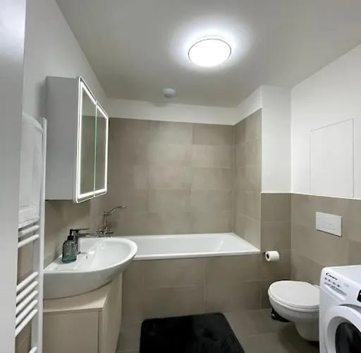 Skynest B404 * Bratislava