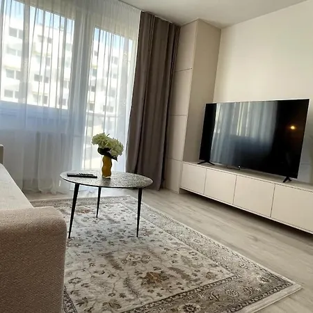 Апартаменти Skynest B404 Братислава